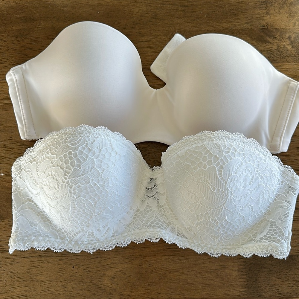 Strapless white bras 34B. Never worn.